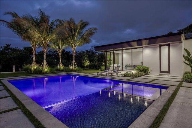 119 N Gordon Road, Fort Lauderdale, FL 33301