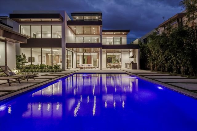 119 N Gordon Road, Fort Lauderdale, FL 33301