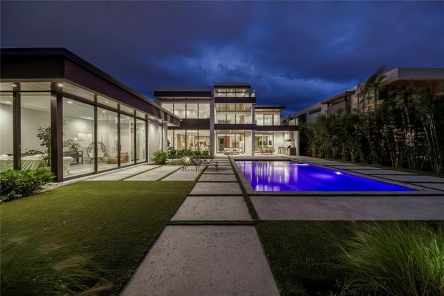 119 N Gordon Road, Fort Lauderdale, FL 33301