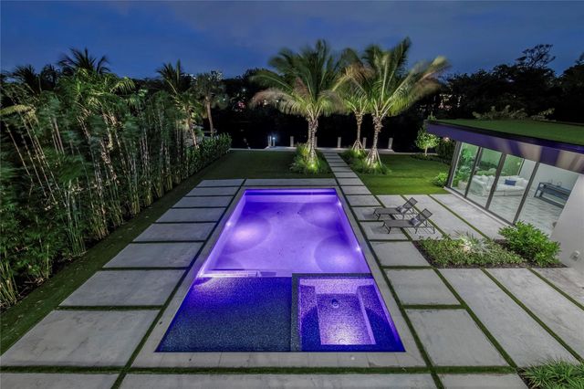 119 N Gordon Road, Fort Lauderdale, FL 33301