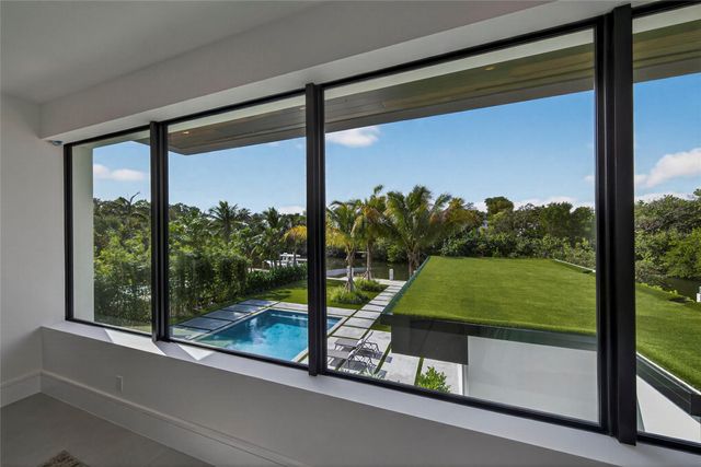 119 N Gordon Road, Fort Lauderdale, FL 33301