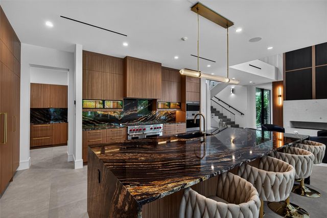 119 N Gordon Road, Fort Lauderdale, FL 33301