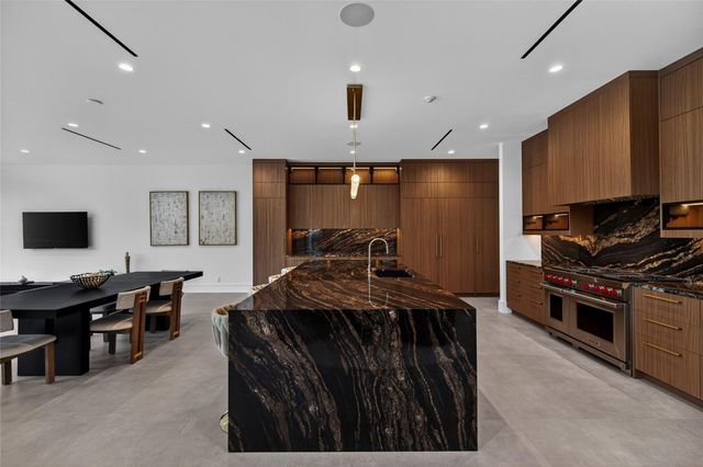 119 N Gordon Road, Fort Lauderdale, FL 33301