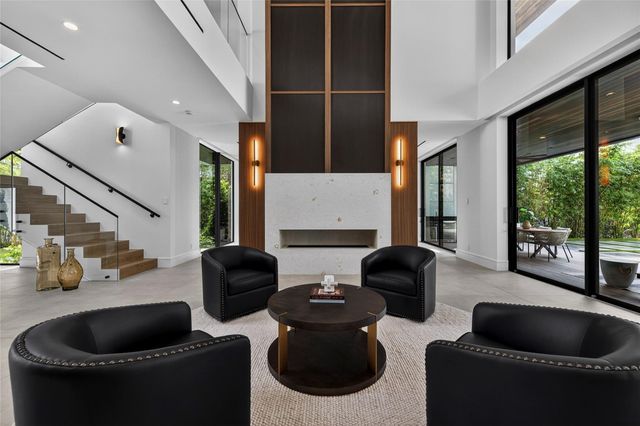 119 N Gordon Road, Fort Lauderdale, FL 33301