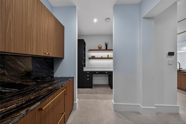 119 N Gordon Road, Fort Lauderdale, FL 33301