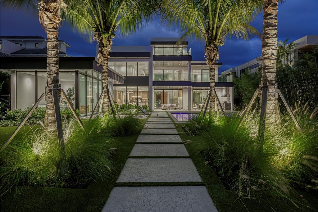 119 N Gordon Road, Fort Lauderdale, FL 33301