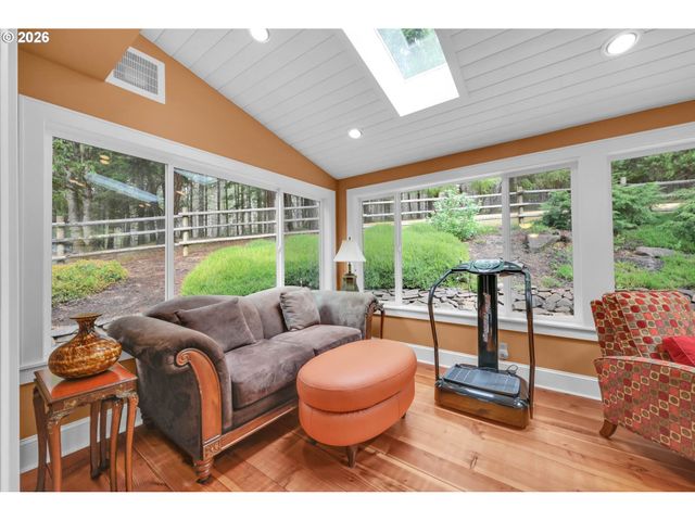 23292 BIRD HAVEN Ln, Noti, OR 97461