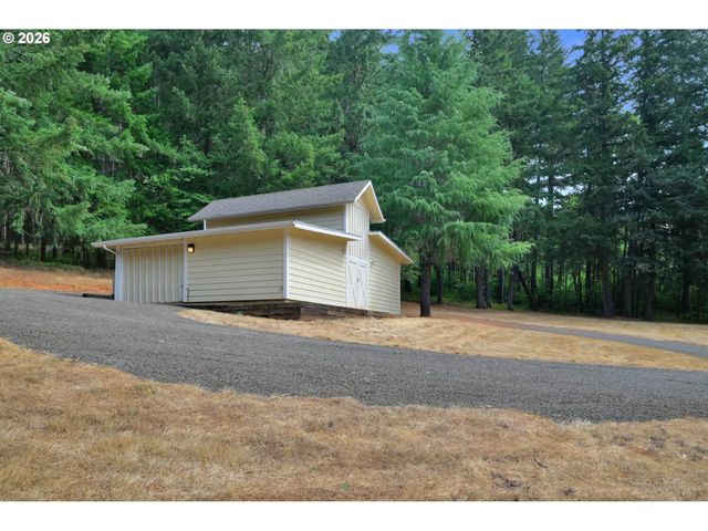 23292 BIRD HAVEN Ln, Noti, OR 97461