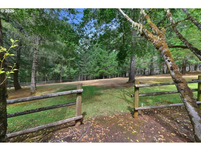 23292 BIRD HAVEN Ln, Noti, OR 97461