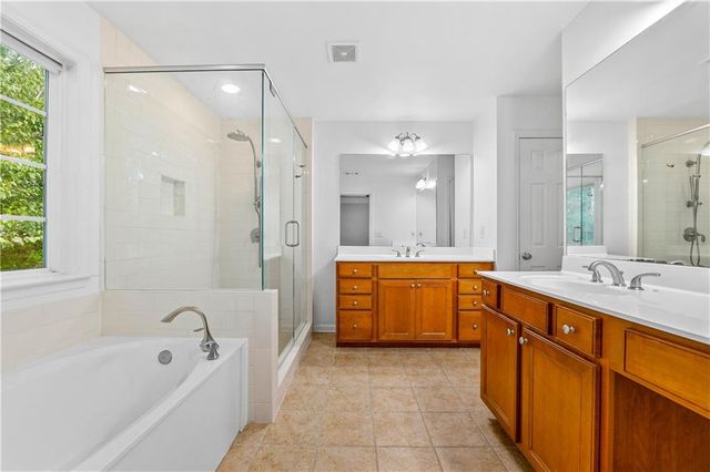 2844 Loftview Square, Atlanta, GA 30339