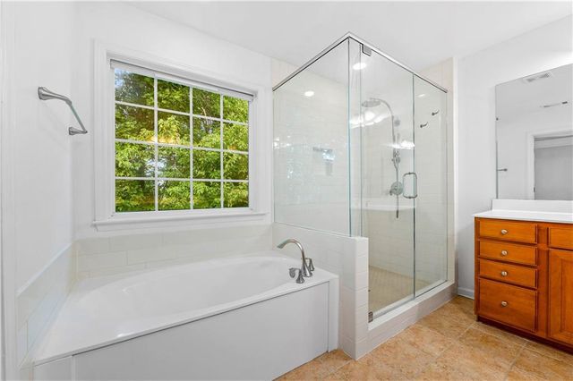2844 Loftview Square, Atlanta, GA 30339
