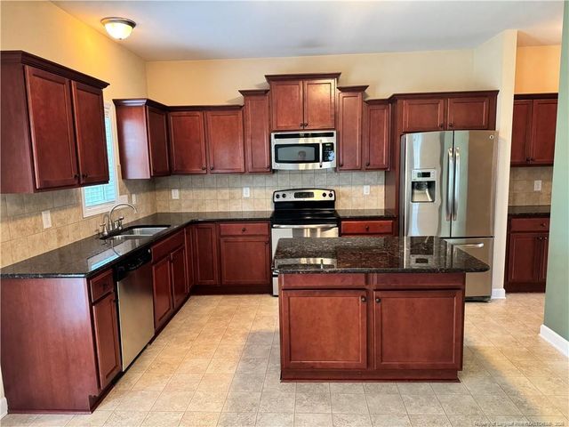 92 Colonist Place, Cameron, NC 28326