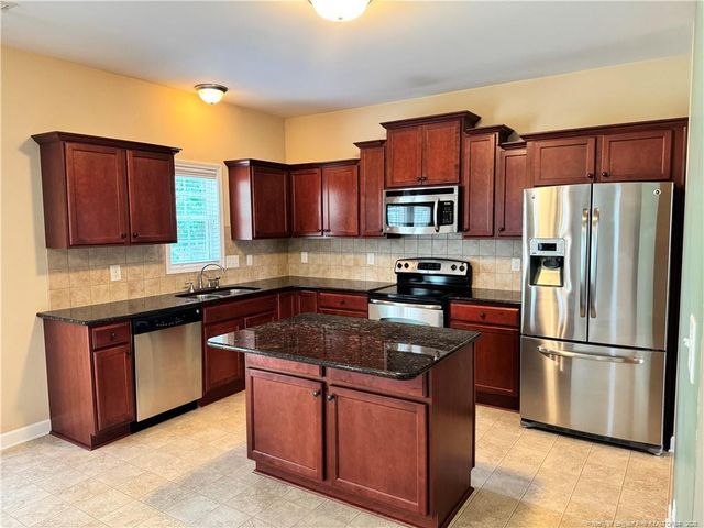 92 Colonist Place, Cameron, NC 28326