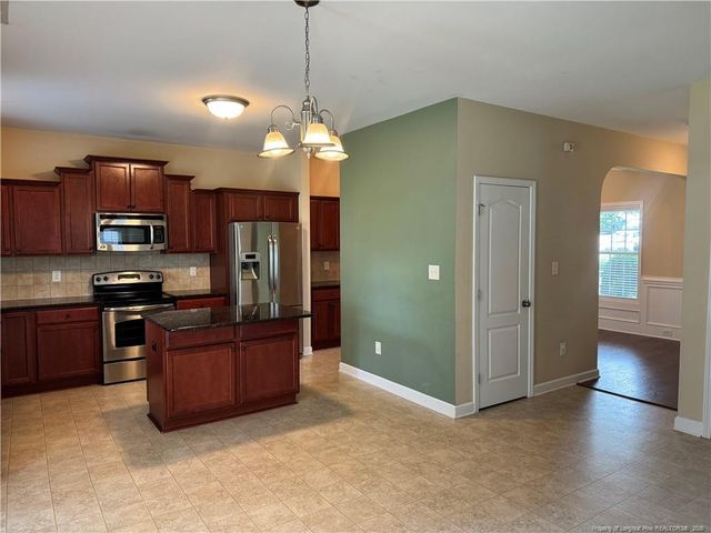 92 Colonist Place, Cameron, NC 28326
