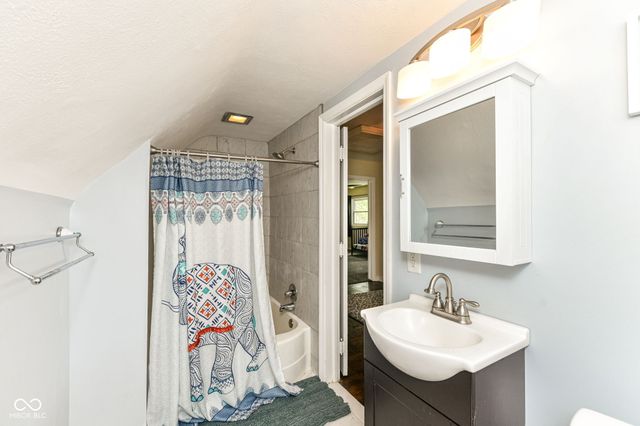 7320 Highland Road, Indianapolis, IN 46268