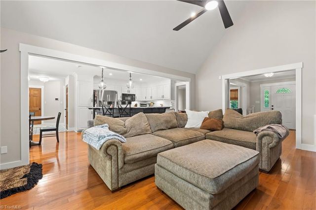 2624 Jerusalem Road, Lexington, NC 27292