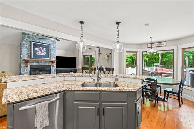 2624 Jerusalem Road, Lexington, NC 27292