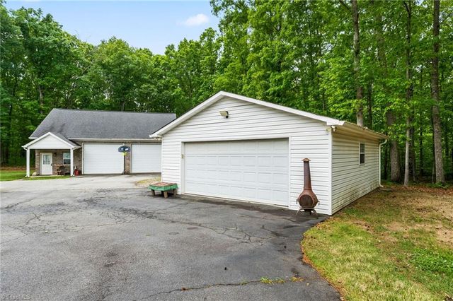 2624 Jerusalem Road, Lexington, NC 27292