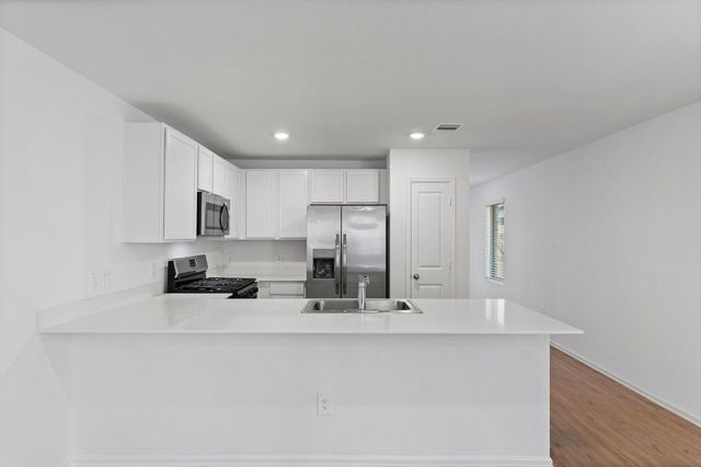318 Harbor Bend Court, Willis, TX 77378