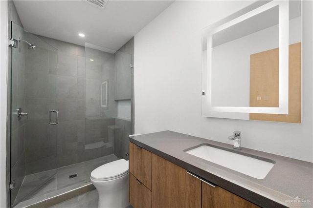 1304 E Iris Avenue 1, Mcallen, TX 78501