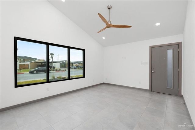 1304 E Iris Avenue 1, Mcallen, TX 78501