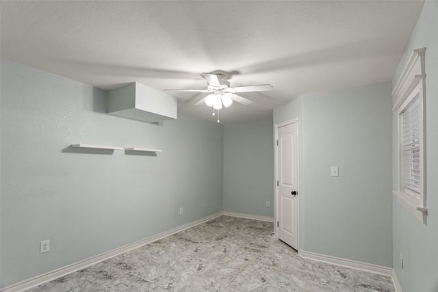 6912 Stewarts Oaks Court, Granbury, TX 76049