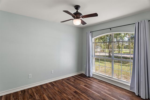 6912 Stewarts Oaks Court, Granbury, TX 76049