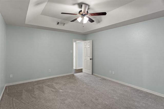 6912 Stewarts Oaks Court, Granbury, TX 76049