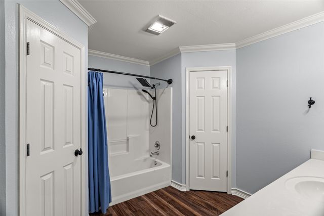 6912 Stewarts Oaks Court, Granbury, TX 76049