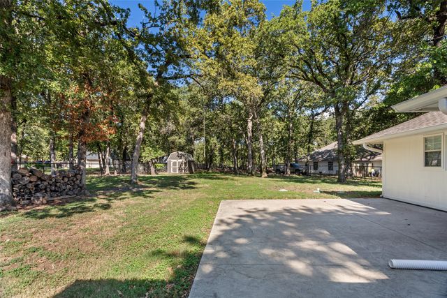 6912 Stewarts Oaks Court, Granbury, TX 76049
