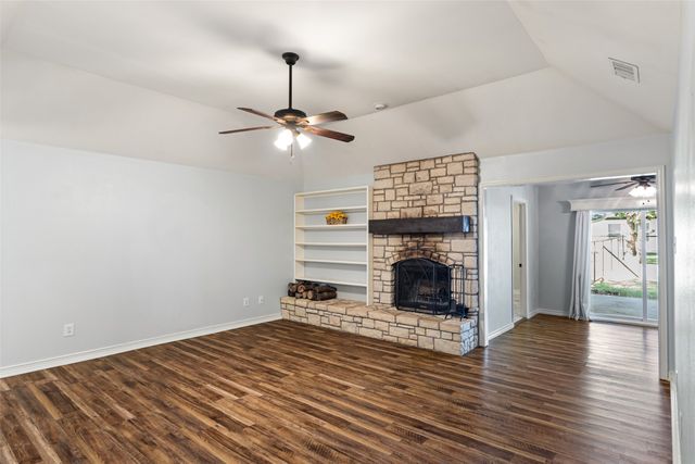 6912 Stewarts Oaks Court, Granbury, TX 76049