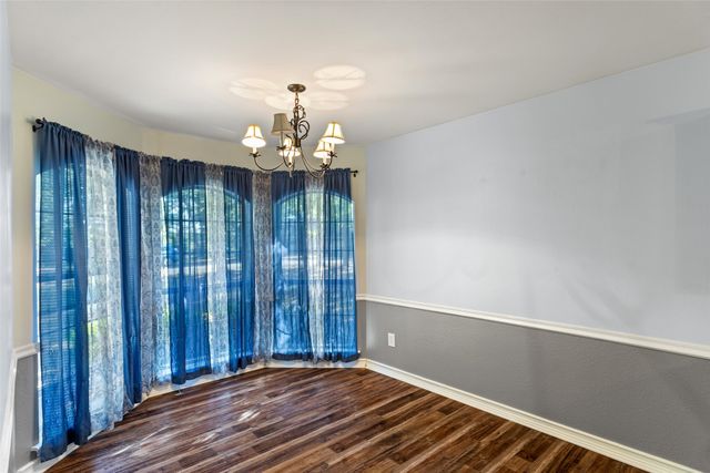 6912 Stewarts Oaks Court, Granbury, TX 76049