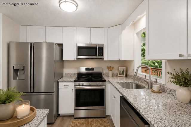 31 Evergreen Drive, Goffstown, NH 03045