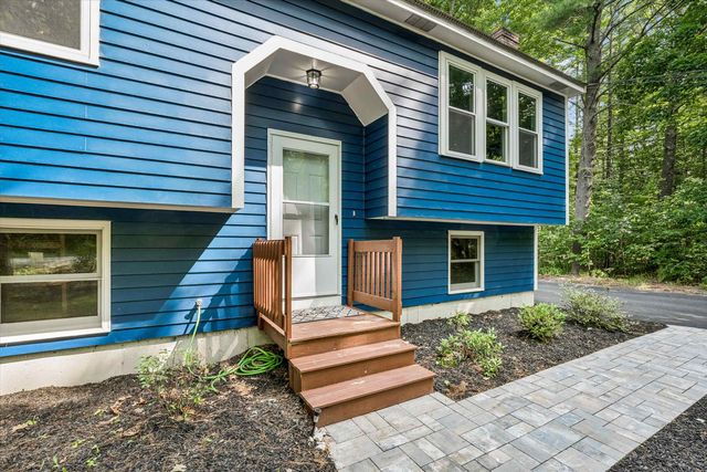 31 Evergreen Drive, Goffstown, NH 03045