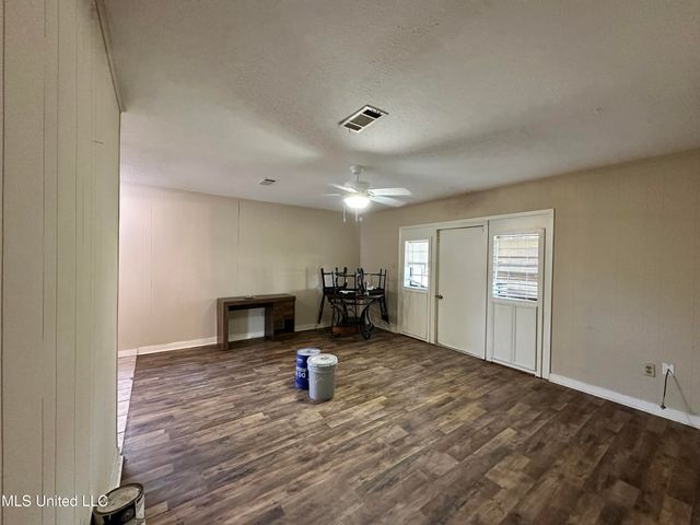 417 Louisa Street, Pearl, MS 39208
