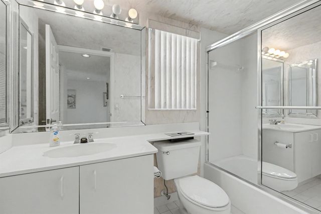 7552 Trent Drive 301, Tamarac, FL 33321