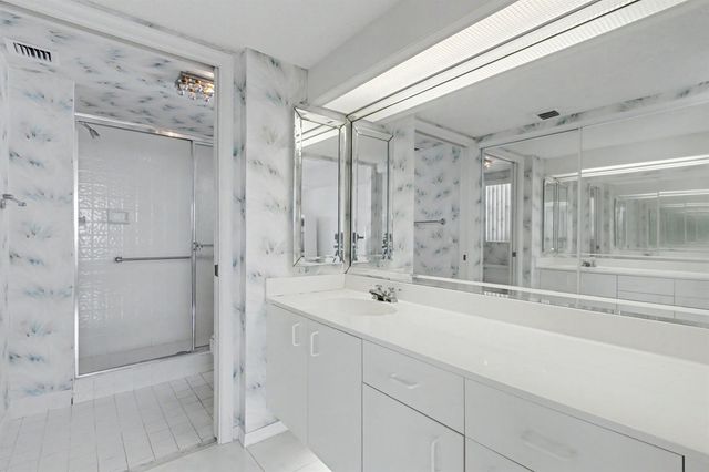 7552 Trent Drive 301, Tamarac, FL 33321