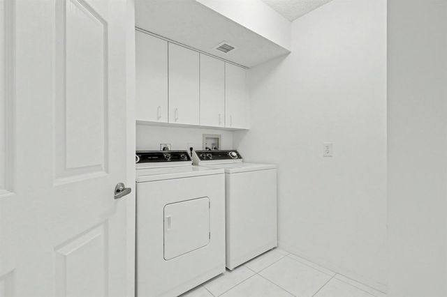 7552 Trent Drive 301, Tamarac, FL 33321
