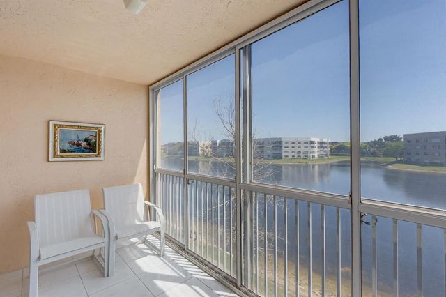 7552 Trent Drive 301, Tamarac, FL 33321