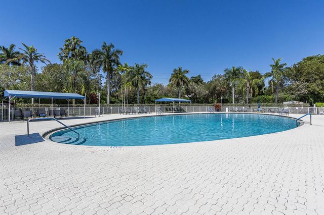 7552 Trent Drive 301, Tamarac, FL 33321