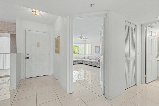 7552 Trent Drive 301, Tamarac, FL 33321