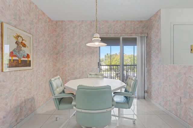 7552 Trent Drive 301, Tamarac, FL 33321