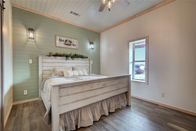 429 County Road 4736, Cumby, TX 75433