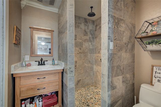 429 County Road 4736, Cumby, TX 75433