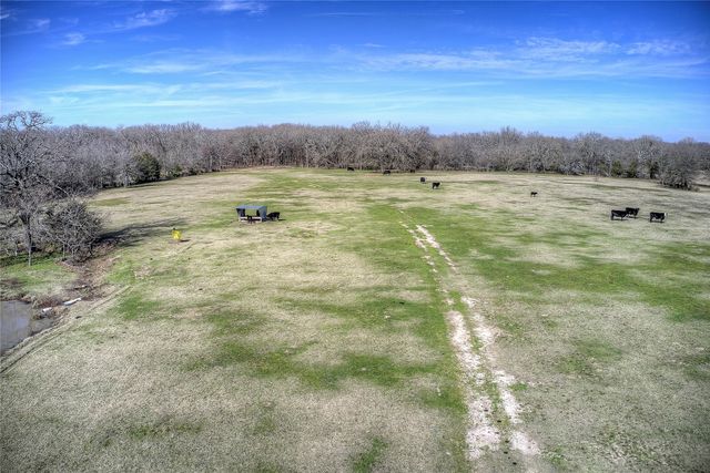 429 County Road 4736, Cumby, TX 75433