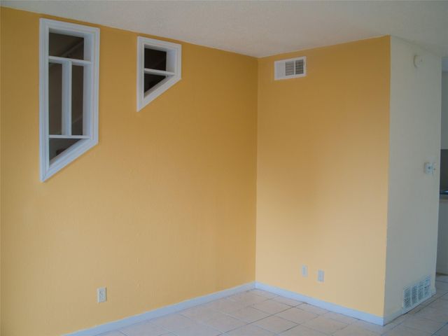 1745 WOOTEN PARK DR 101, Austin, TX 78757