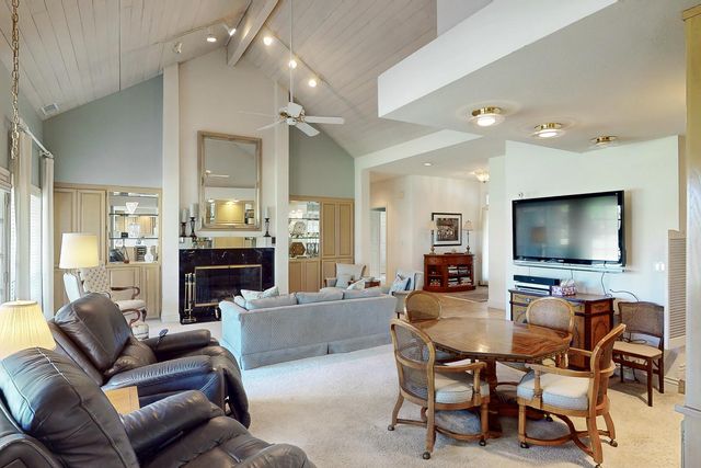 1563 Del Lago, Yuba City, CA 95991