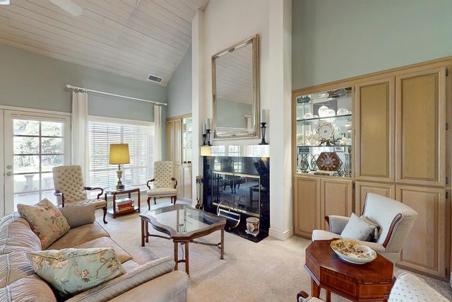 1563 Del Lago, Yuba City, CA 95991