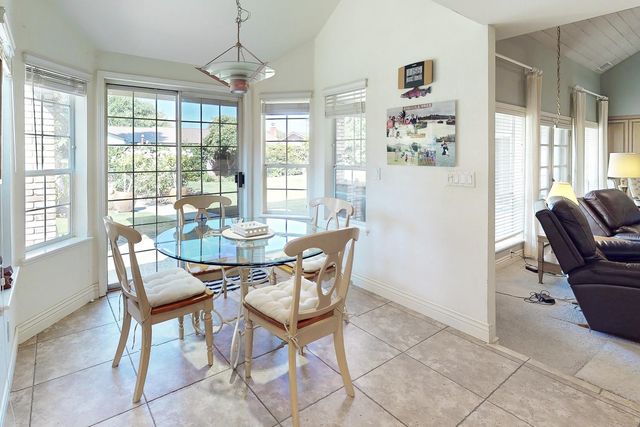 1563 Del Lago, Yuba City, CA 95991