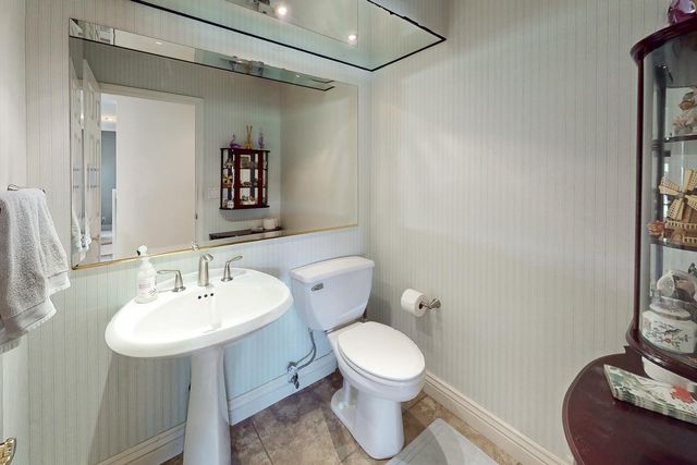 1563 Del Lago, Yuba City, CA 95991